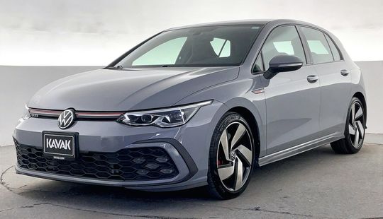 Volkswagen • Golf