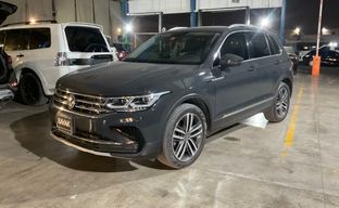 Volkswagen • Tiguan