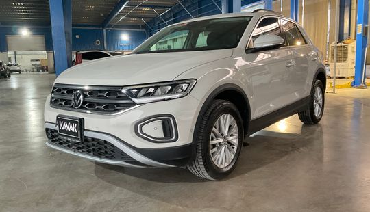 Volkswagen T-Roc Life-2023