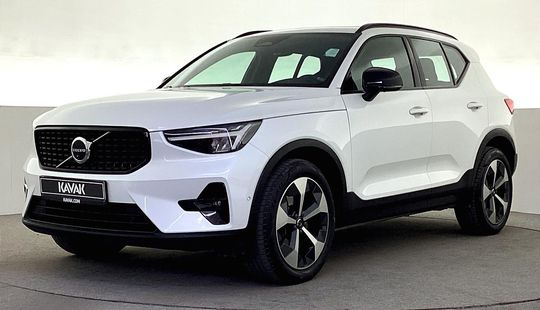 Volvo XC40 B4 Ultimate-2023