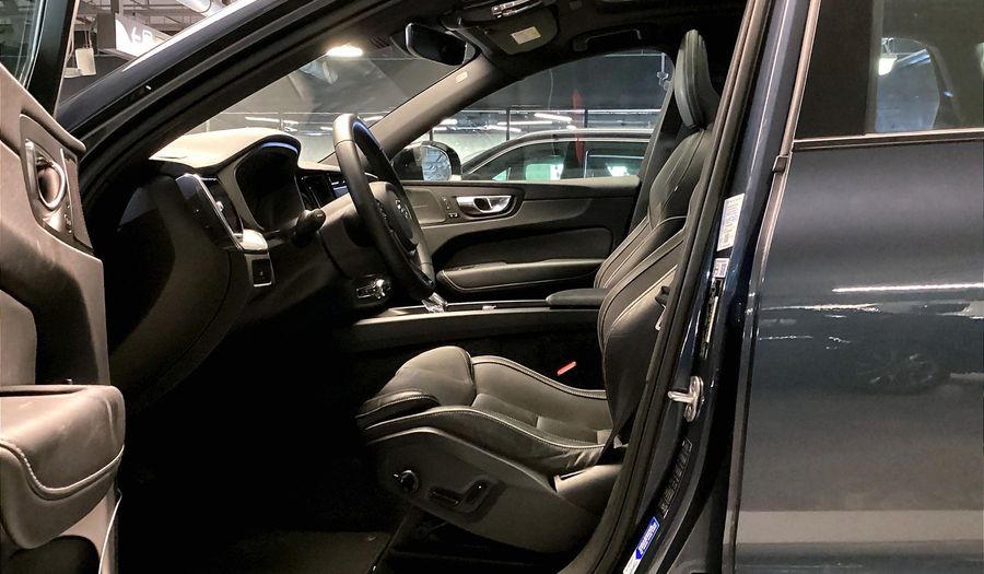 Volvo Xc60 B5 ULTIMATE DARK Suv 2023