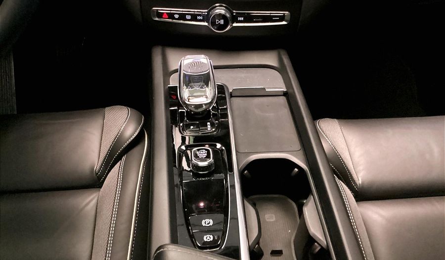 Volvo Xc60 B5 ULTIMATE DARK Suv 2023