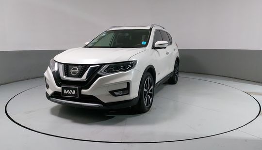 Nissan • X-Trail