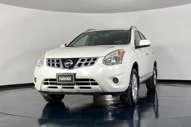 Nissan · Rogue