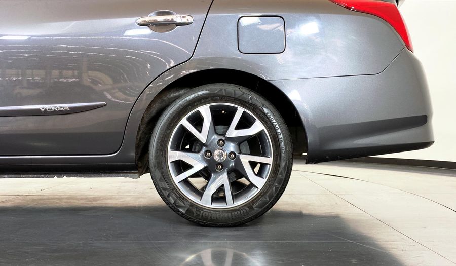Nissan Versa START UNIQUE Sedan 2017
