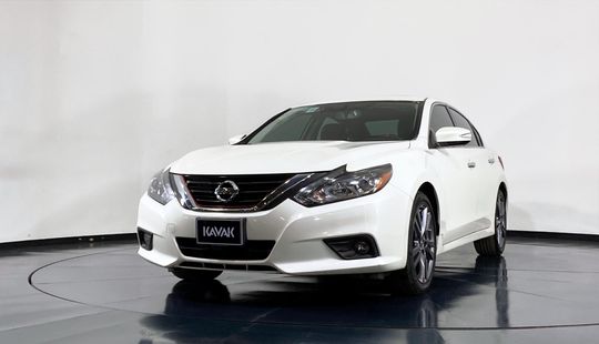 Nissan Altima Advance Navi Sedan-2018