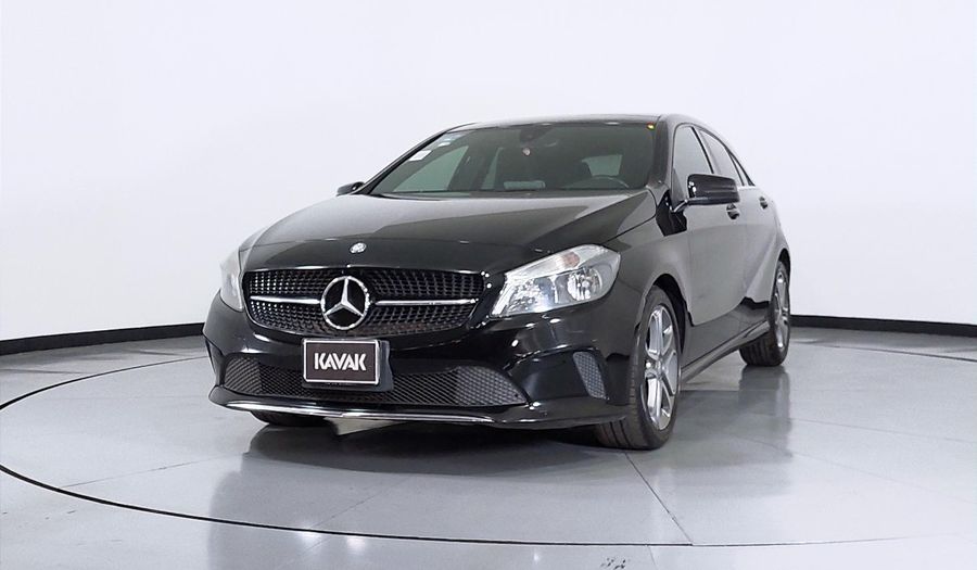 Mercedes Benz Clase A 1.6 200 STYLE Hatchback 2017