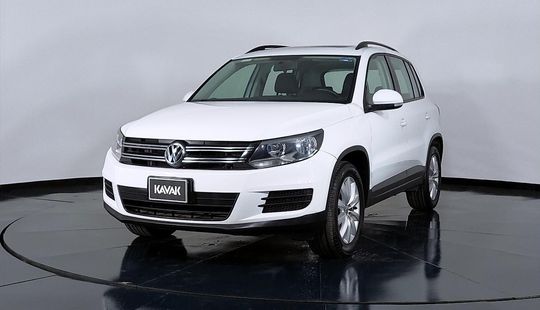 Volkswagen • Tiguan