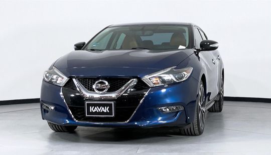 Nissan • Maxima