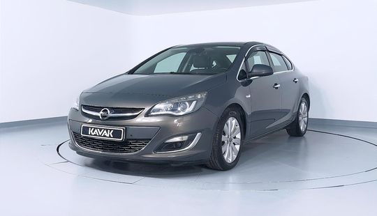 Opel Astra 1.3 CDTI COSMO 2012