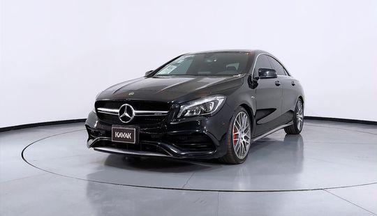 Mercedes Benz • Clase CLA