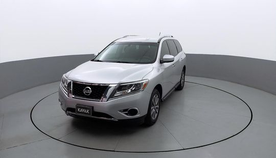 Nissan • Pathfinder