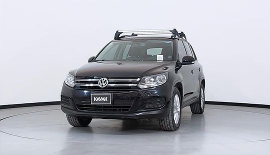 Volkswagen • Tiguan