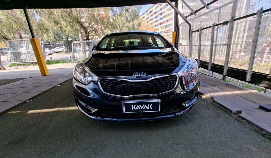 Kia Cerato 5 1.6 SX DAB AC ABS Hatchback 2015