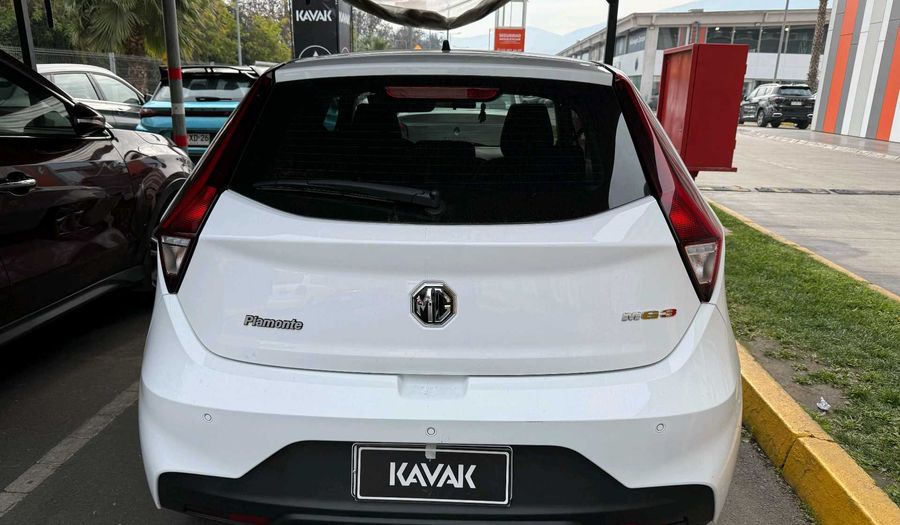 Mg 3 1.5 STD Hatchback 2021