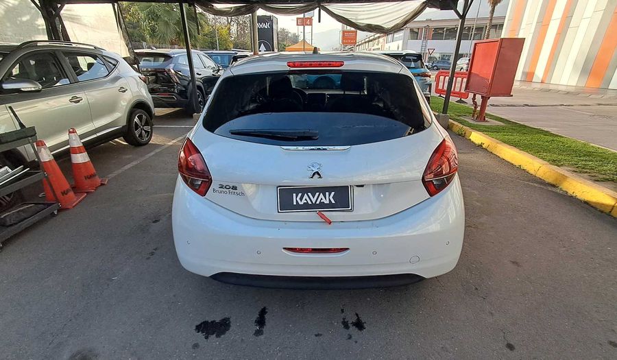 Peugeot 208 1.2 PURETECH 82 HP SIGNATURE Hatchback 2020