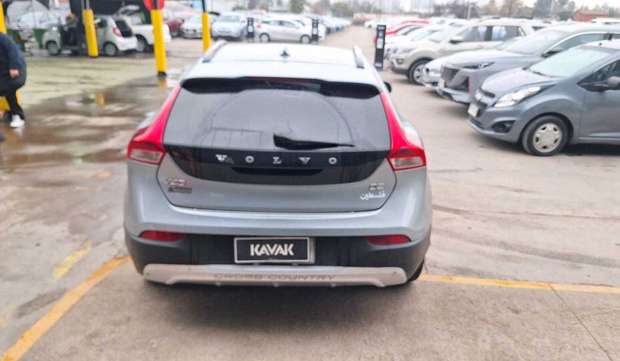 Volvo V40 2.0 D2 AUTO Hatchback 2018