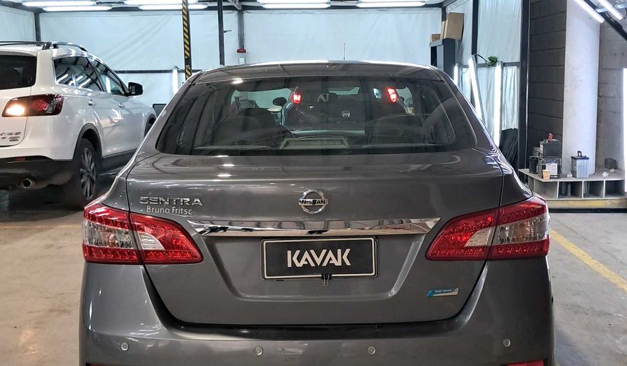 Nissan Sentra 1.8 SENSE Sedan 2016