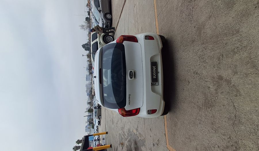 Kia Morning 1.2 EX AUTO PS DAB AC ABS Hatchback 2015