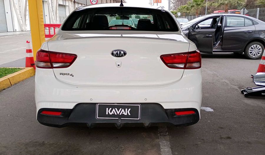 Kia Rio 4 1.4 LX AC Sedan 2021