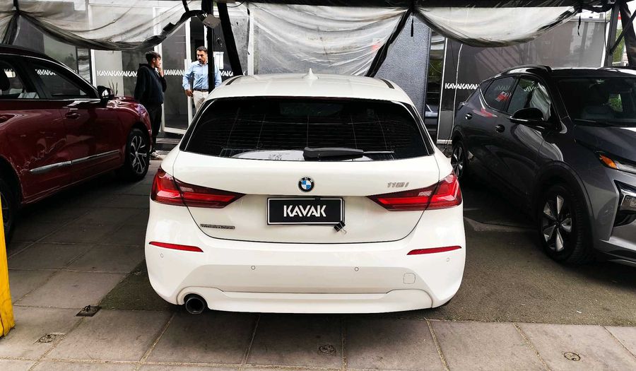 Bmw Serie 1 1.5 118I A DYNAMIC SE 5D Hatchback 2024