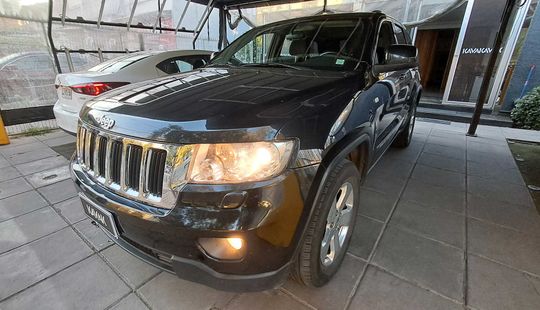 Jeep • Grand Cherokee