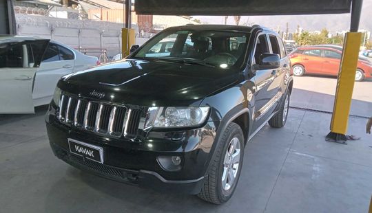 Jeep Grand Cherokee 3.6 LAREDO AUTO-2013