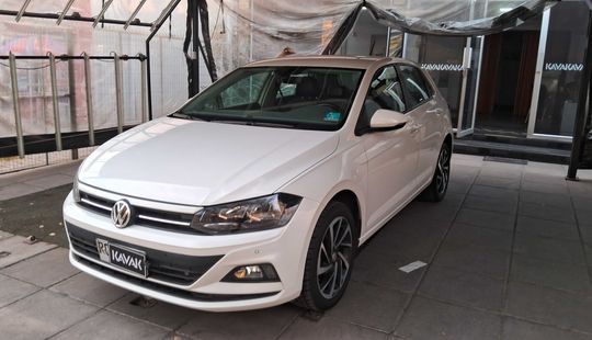 Volkswagen • Polo