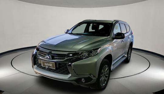 Mitsubishi • Montero Sport