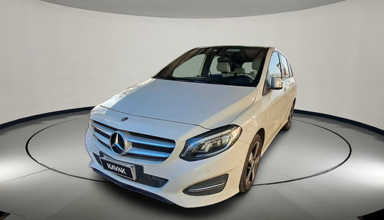 Mercedes Benz • Clase B