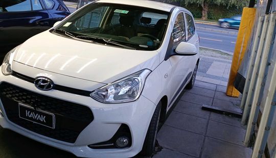 Hyundai • Grand i10