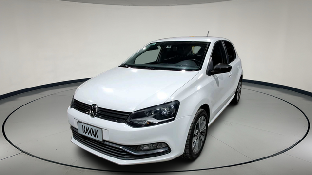 Volkswagen • Polo
