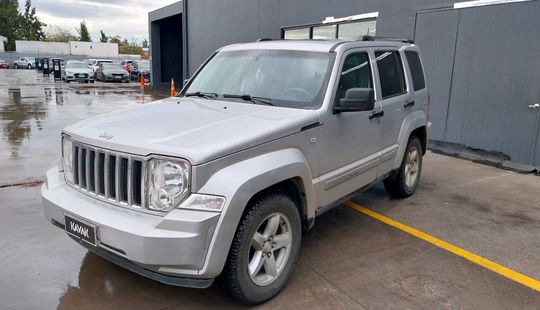 Jeep • Cherokee