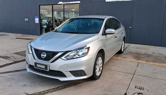 Nissan • Sentra