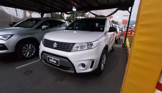 Suzuki • Vitara