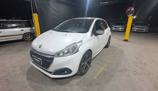 Peugeot • 208