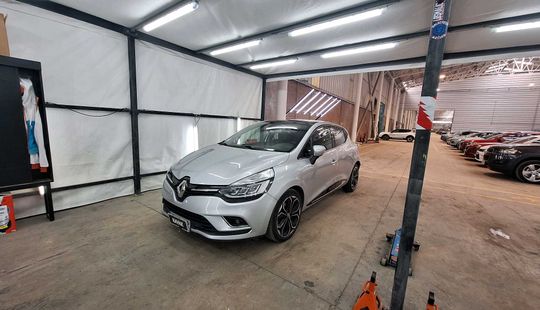 Renault • Clio