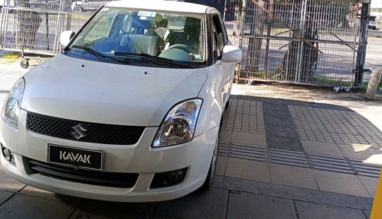 Suzuki • Swift