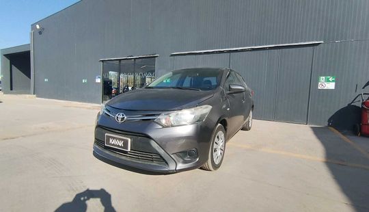 Toyota • Yaris