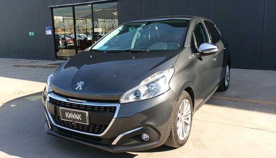Peugeot • 208
