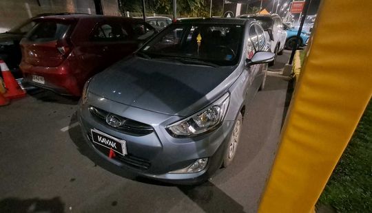 Hyundai • Accent