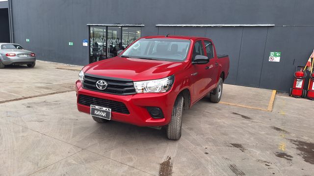 Toyota • Hilux