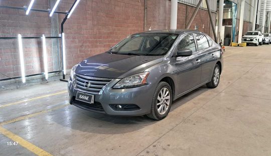 Nissan • Sentra