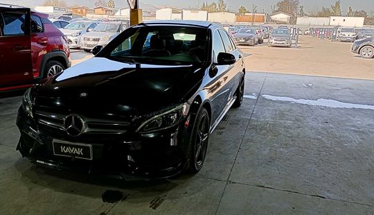 Mercedes Benz • Clase C