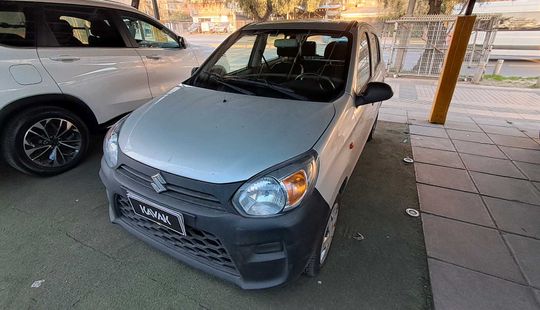 Suzuki • Alto
