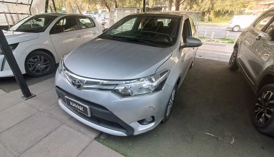 Toyota • Yaris