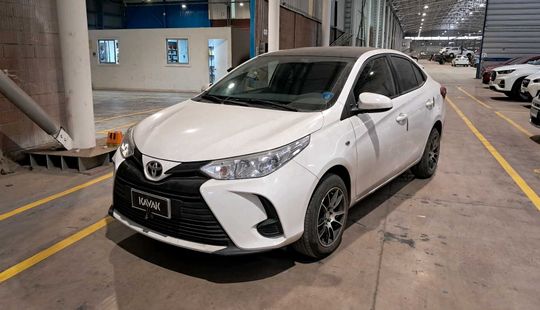Toyota • Yaris