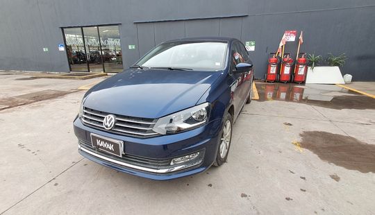 Volkswagen • Polo
