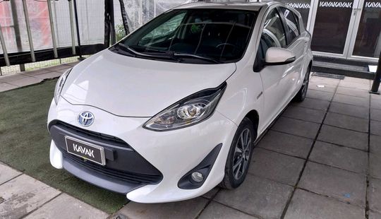 Toyota • Prius