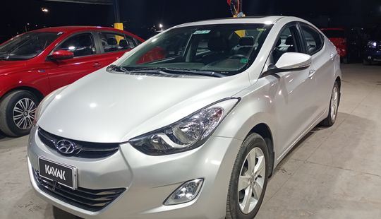 Hyundai • Elantra